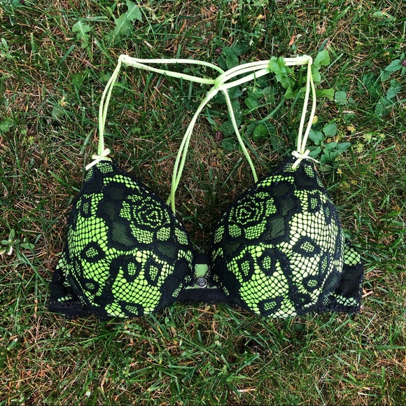 La Vie en Rose Front-Clasp Lace Push-up Bras - Picture 2 of 3